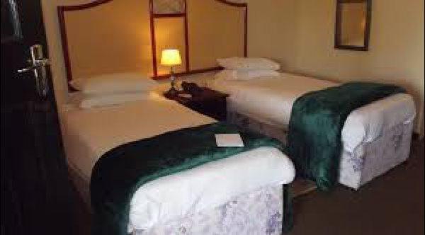 Rhodes Nyanga Hotel Juliasdale Экстерьер фото